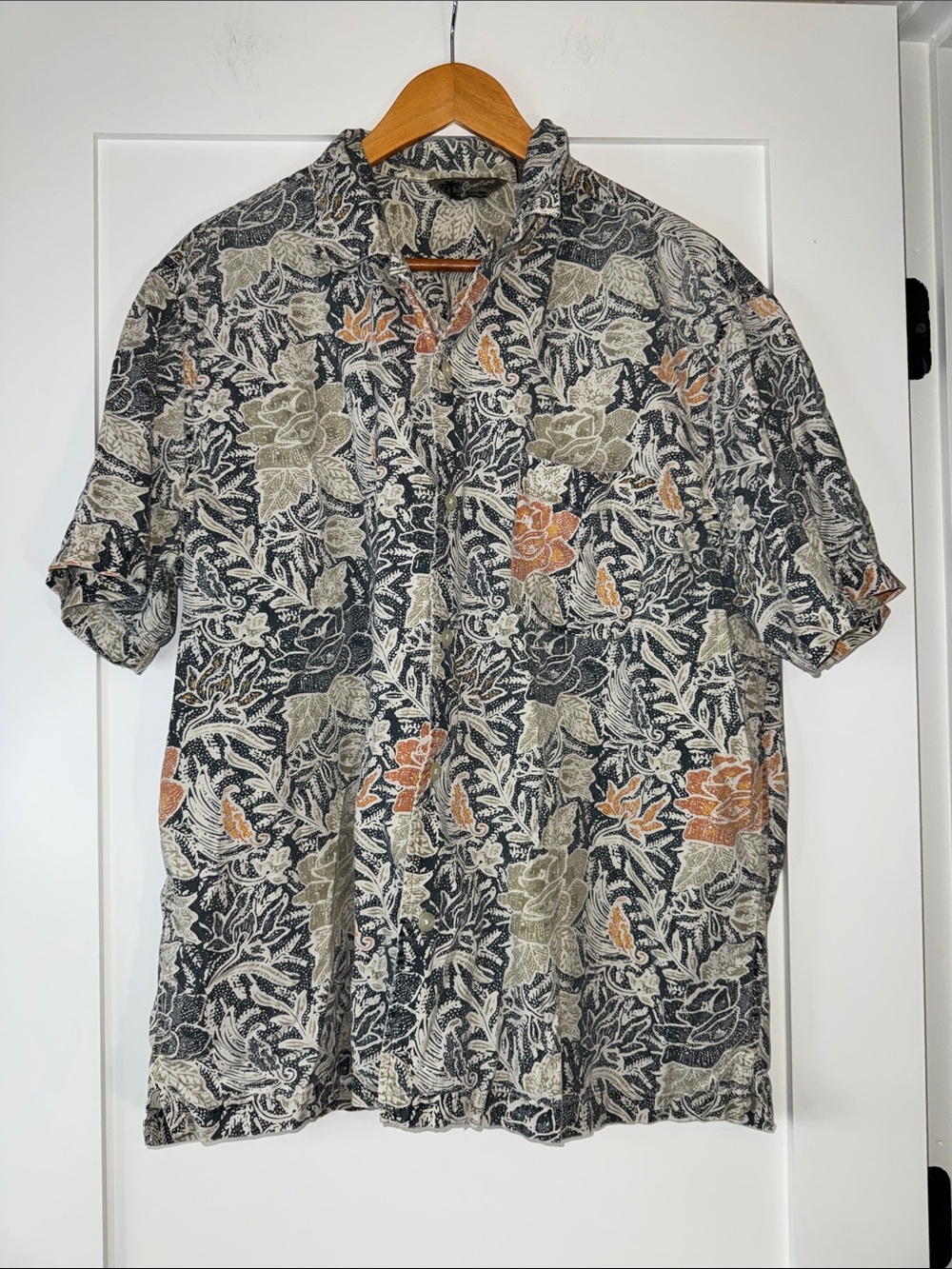 Vintage 90s StructureMen's Short-Sleeve Floral Shirt Black, Cream & Brown Sz LG